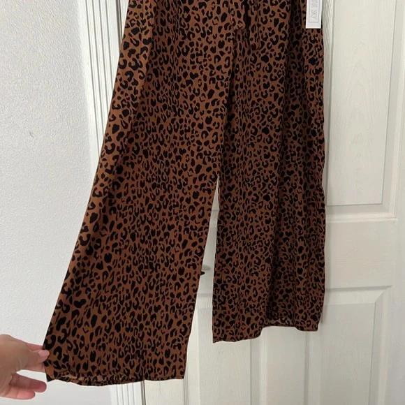 Leopard Print Pants - Picture 4 of 5